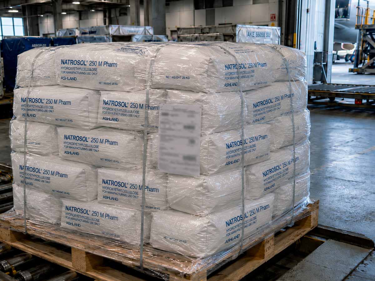 Партия фармацевтической химии NATROSOL 250 M Pharm подготовлена к авиаперевозке из США в Москву